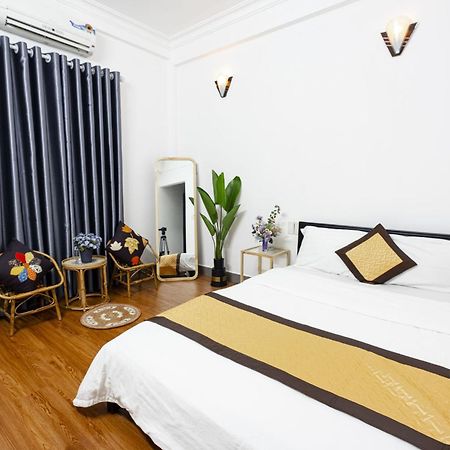 Casablanca Hotel Hue Bagian luar foto