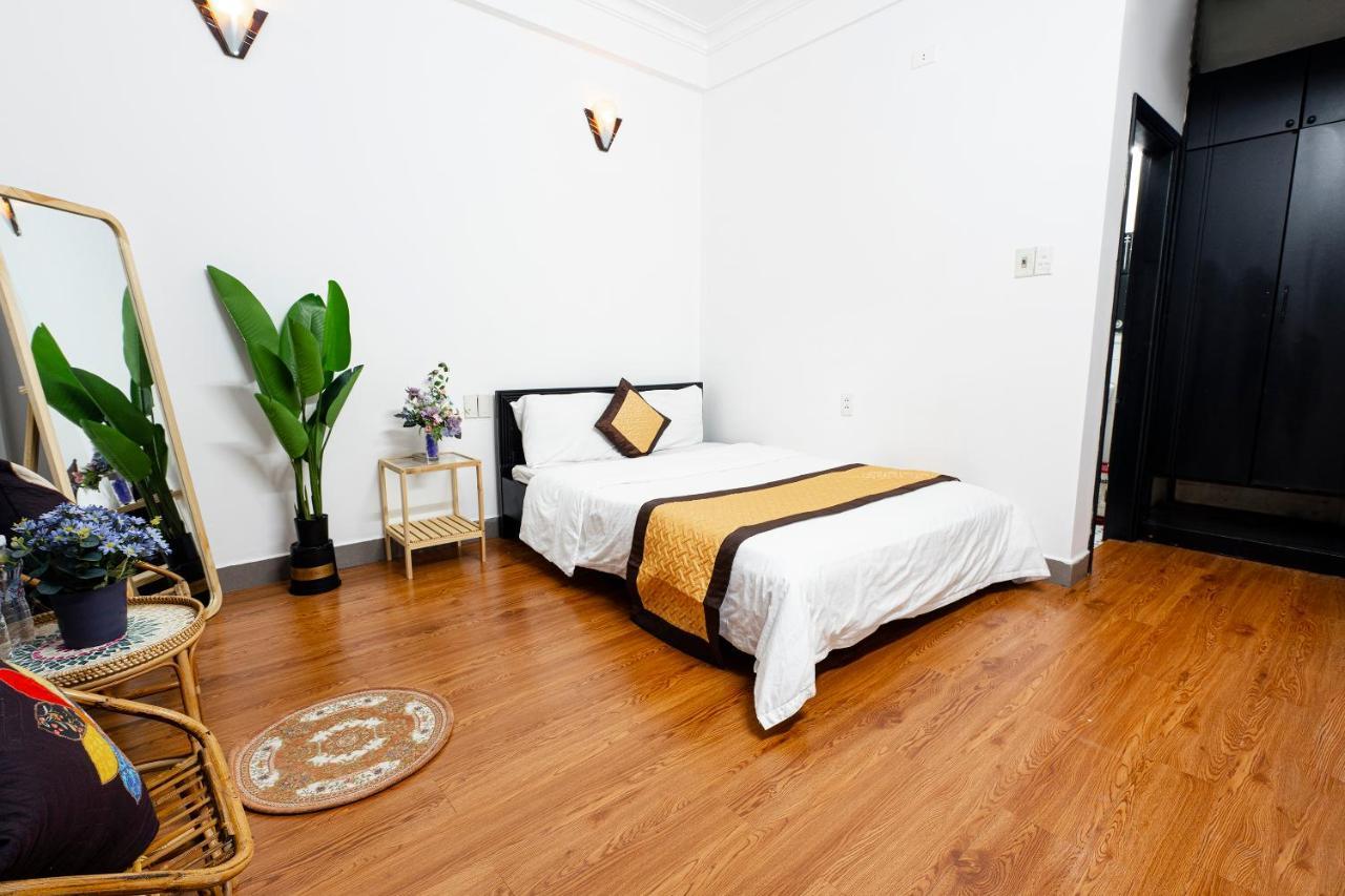 Casablanca Hotel Hue Bagian luar foto