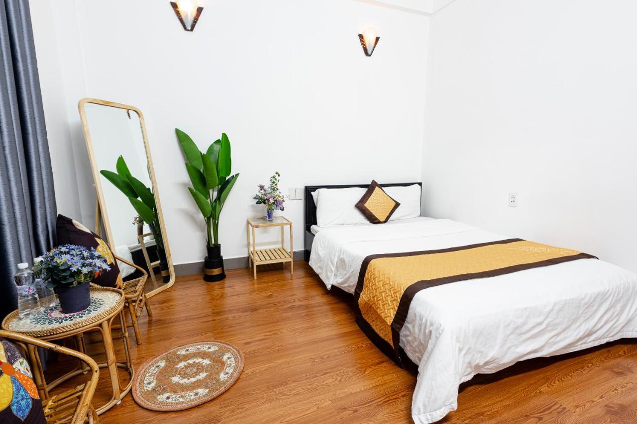 Casablanca Hotel Hue Bagian luar foto