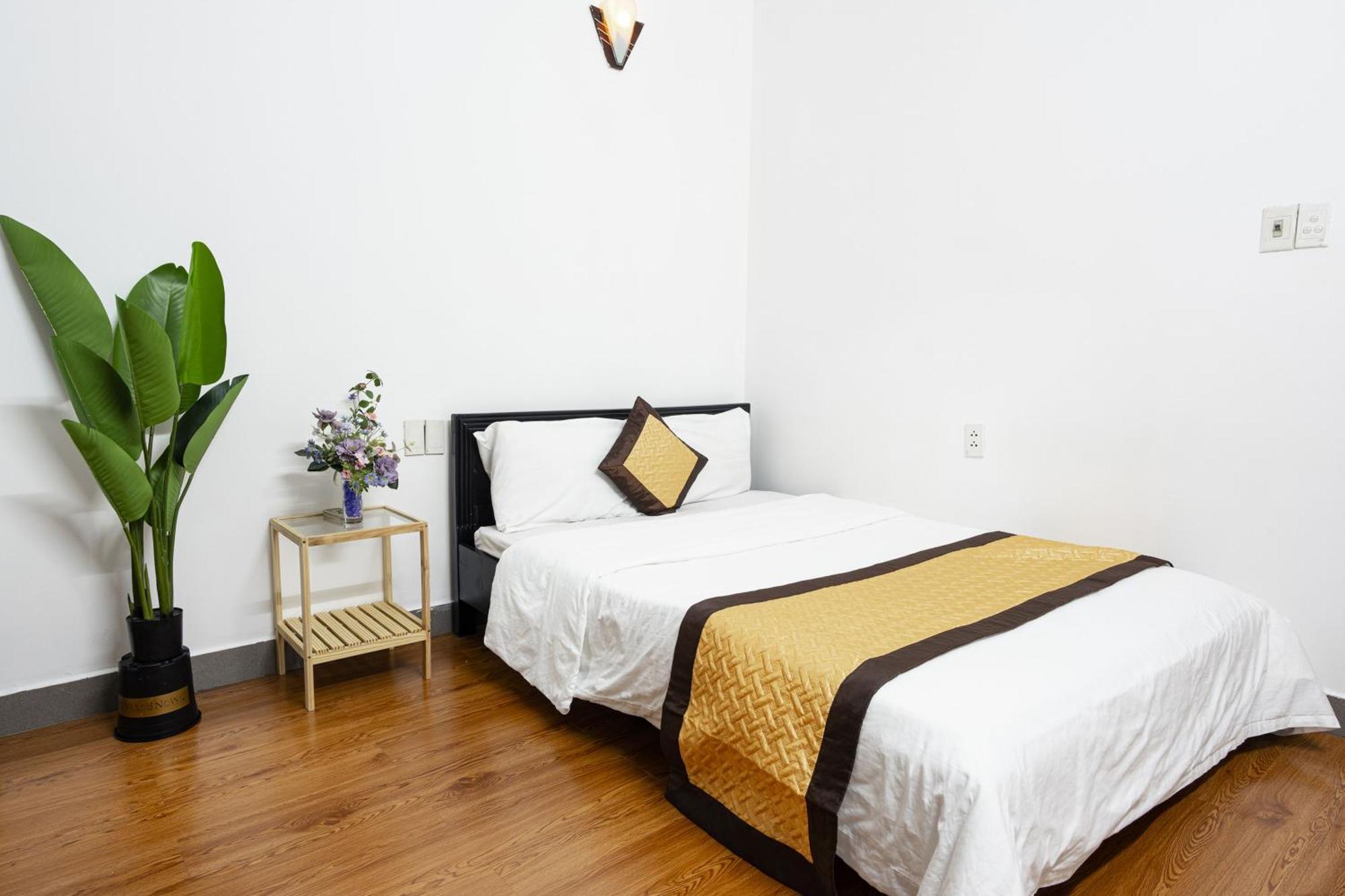 Casablanca Hotel Hue Bagian luar foto