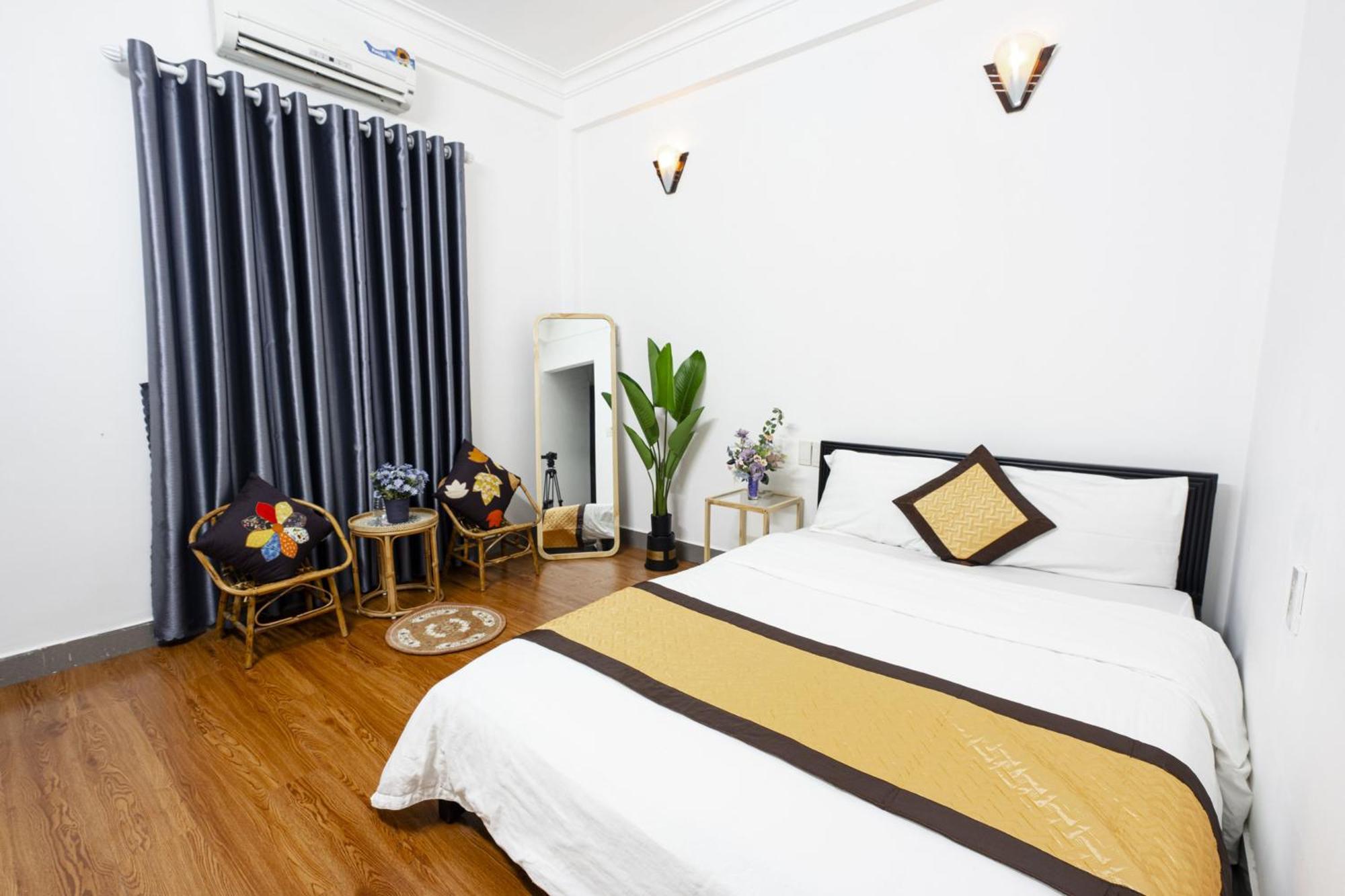 Casablanca Hotel Hue Bagian luar foto
