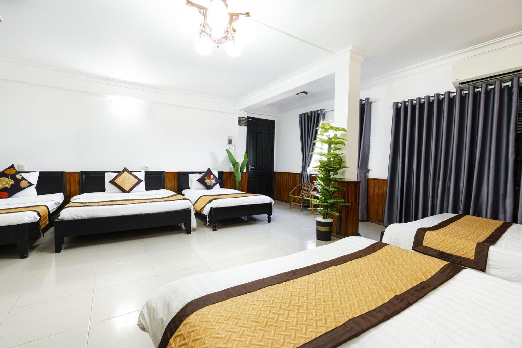 Casablanca Hotel Hue Bagian luar foto