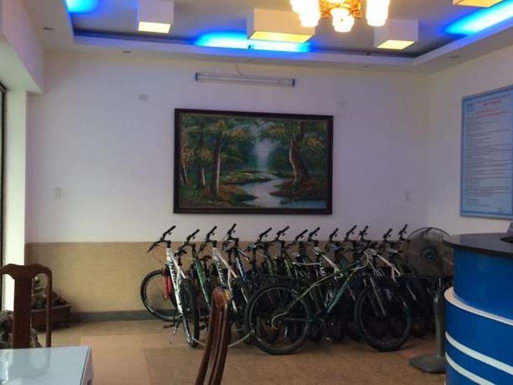 Casablanca Hotel Hue Bagian luar foto