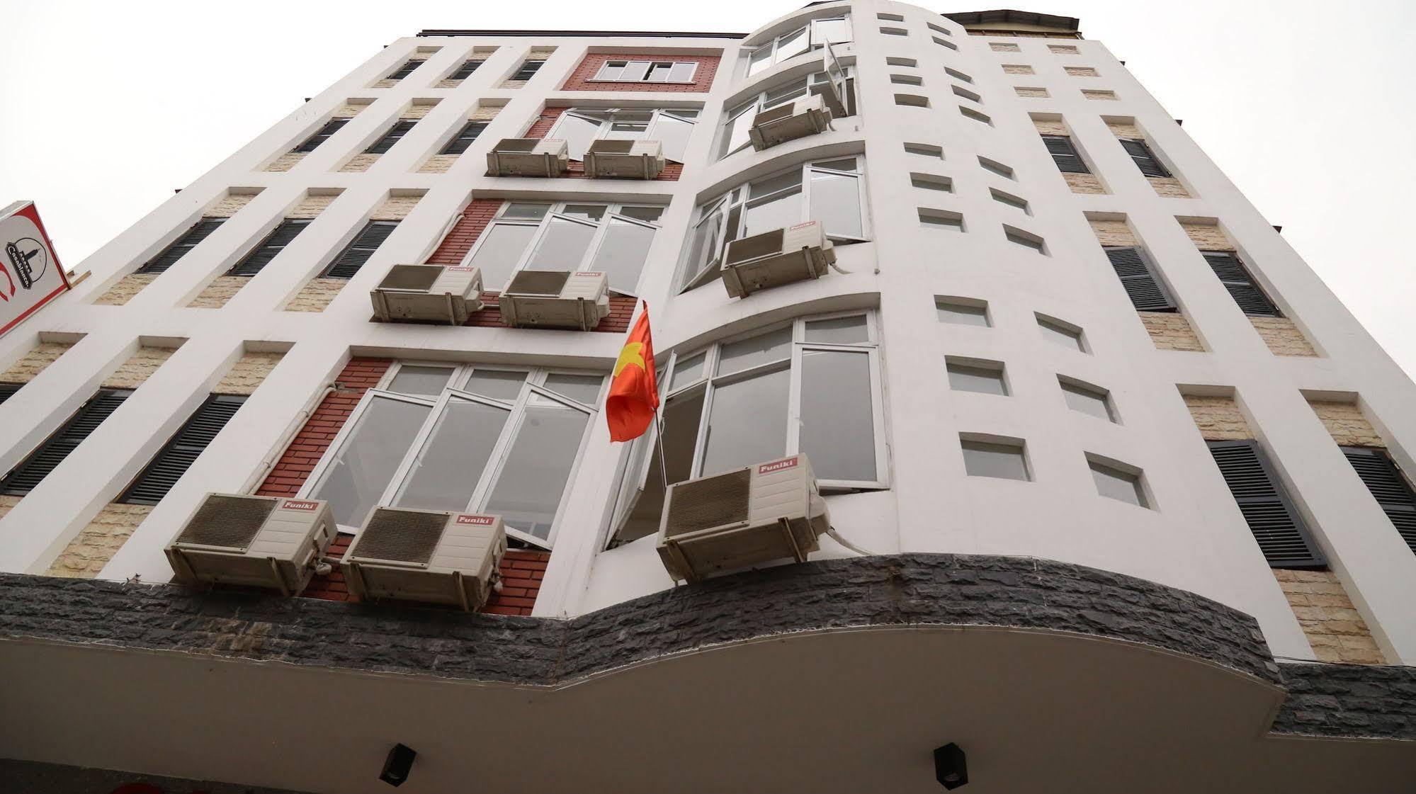 Casablanca Hotel Hue Bagian luar foto