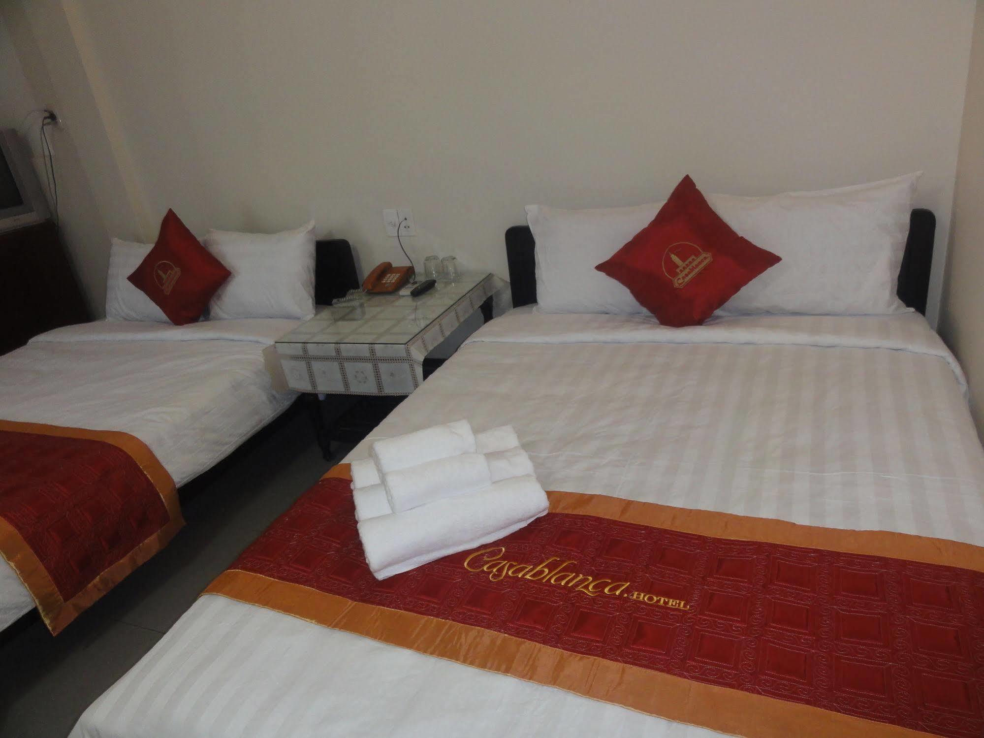 Casablanca Hotel Hue Bagian luar foto