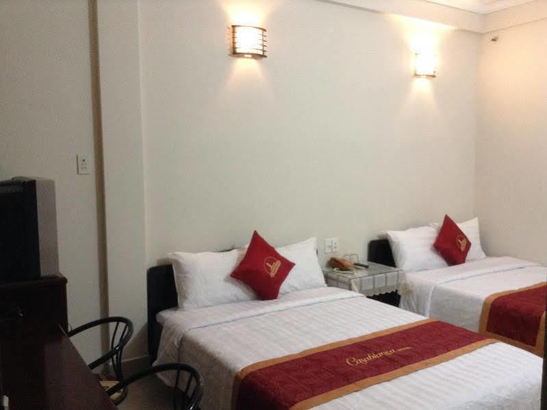 Casablanca Hotel Hue Bagian luar foto